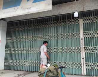 sửa cửa sắt tại nhà giá rẻ uy tín