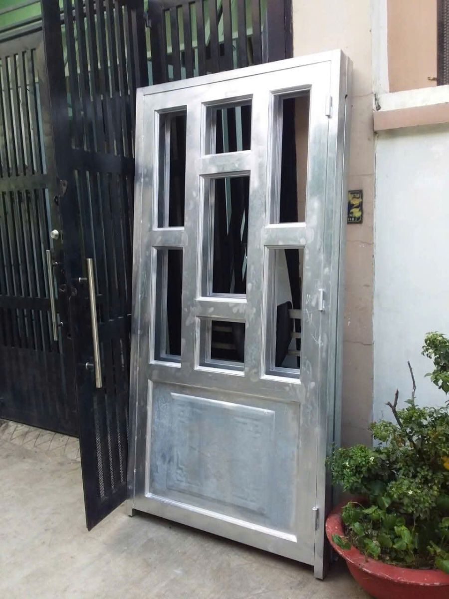 sửa cửa sắt hộp