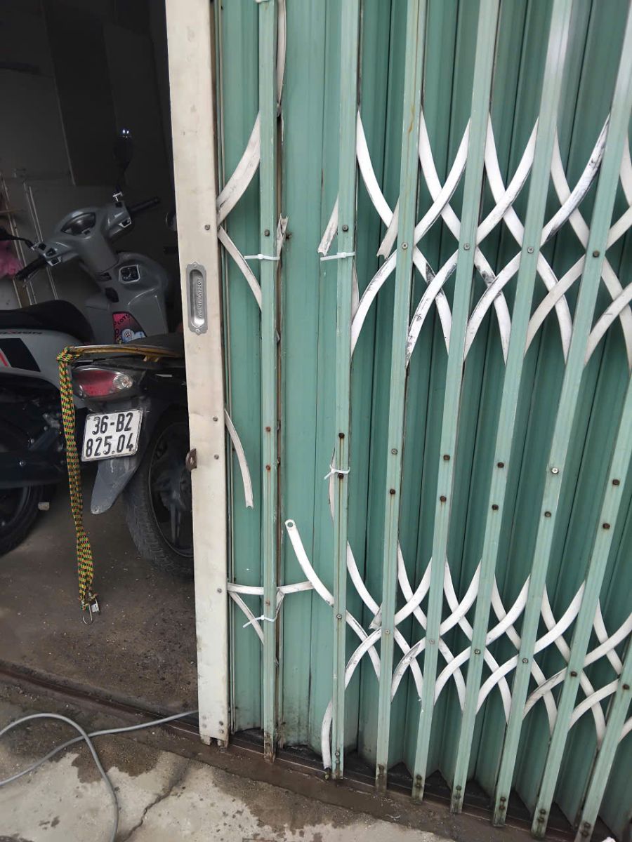 sửa cửa sắt giá rẻ