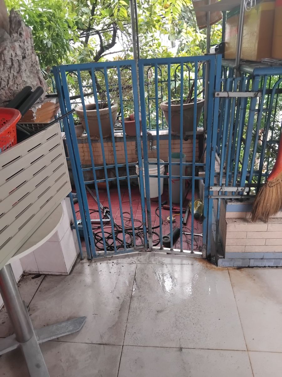 sửa cửa sắt tận nơi