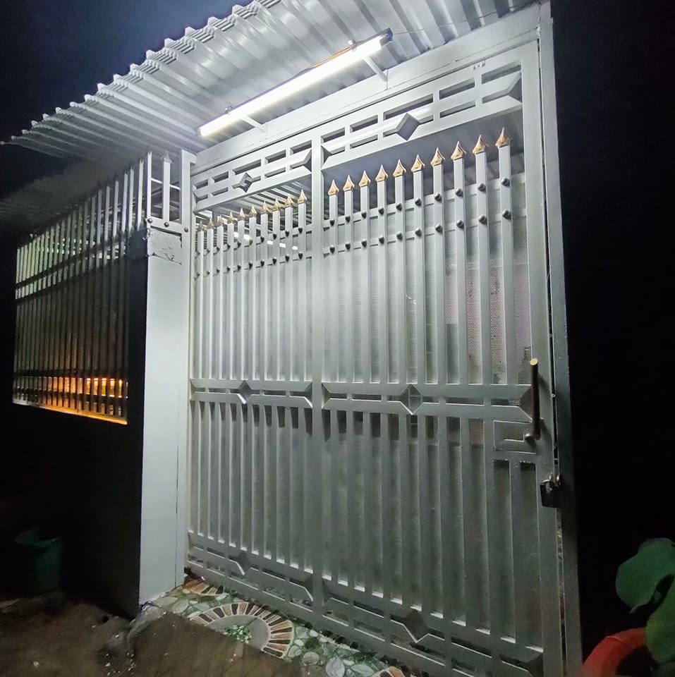 sửa cửa sắt