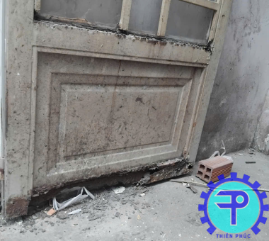 sửa cửa sắt  giá rẻ uy tín tại tp.hcm-báo giá trước khi làm