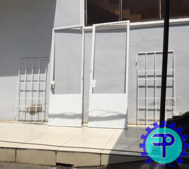 sửa cửa sắt
