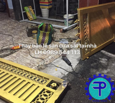 sửa cửa sắt tại nhà