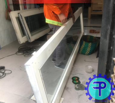 sửa cửa sắt tại nhà