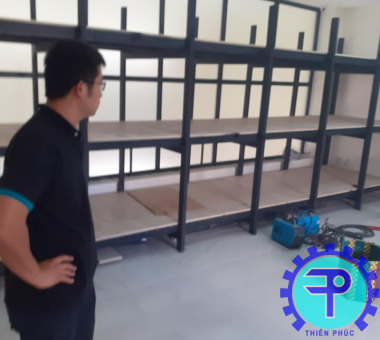 sửa cửa sắt tại nhà