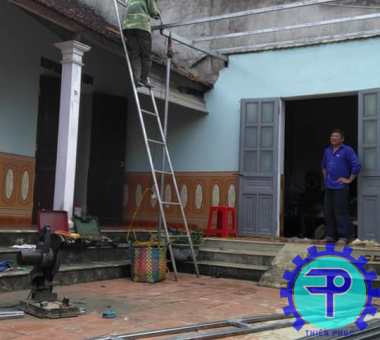 sửa cửa sắt tại nhà